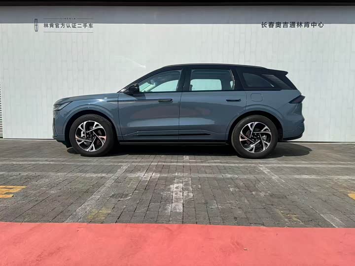 Lincoln Nautilus 2025 2025款 2.0T 四驱尊逸混动版
