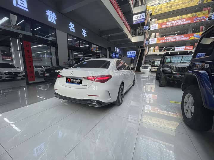 Фото 7 - Mercedes-Benz C-Class