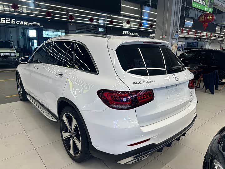 Zdjęcie 7 - Mercedes-Benz GLC-Class