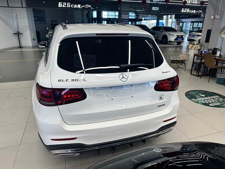 Zdjęcie 8 - Mercedes-Benz GLC-Class