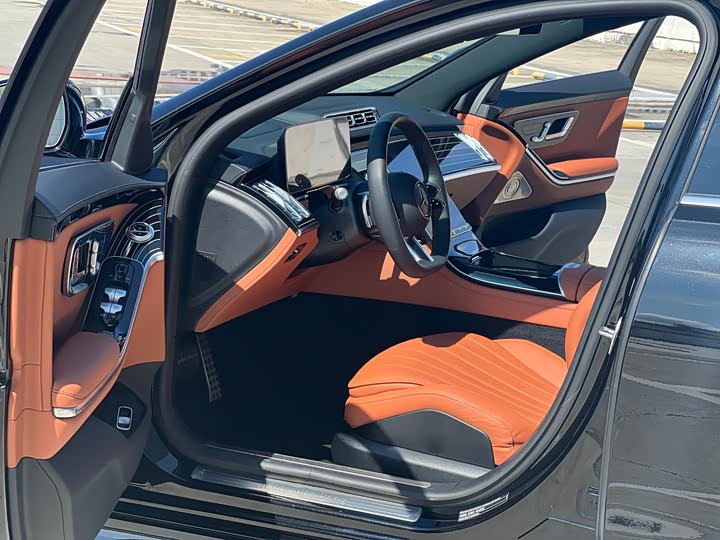 Фото 4 - Mercedes-Benz S-Class