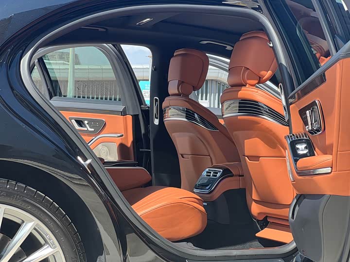 Фото 7 - Mercedes-Benz S-Class