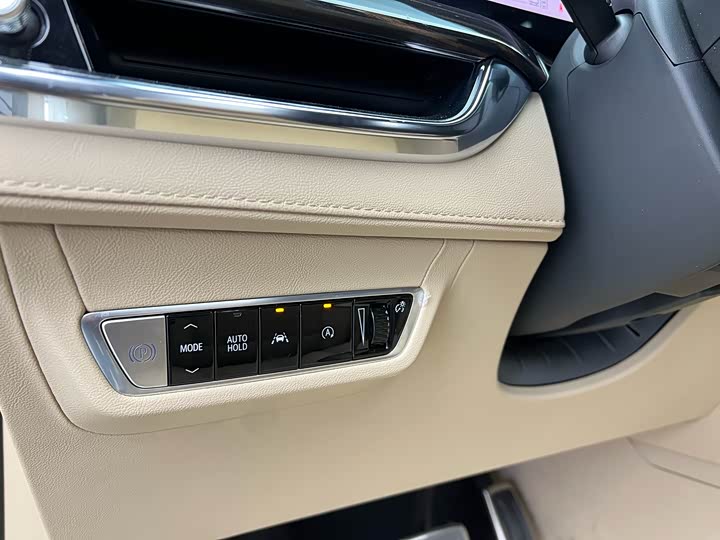 Cadillac XT5 2025 2025款 2.0T 尊贵型