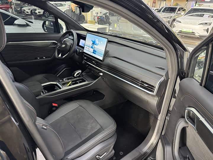 Geely Okavango L 2025 2025款 2.0T DCT尊享款