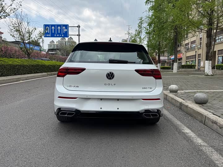 Фото 6 - Volkswagen Golf