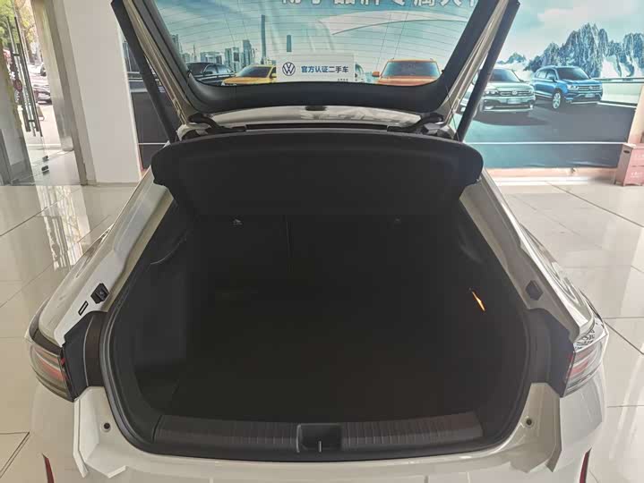 Volkswagen Lamando L 2026 2026款 凌渡L GTS 380TSI 凌风百万纪念版