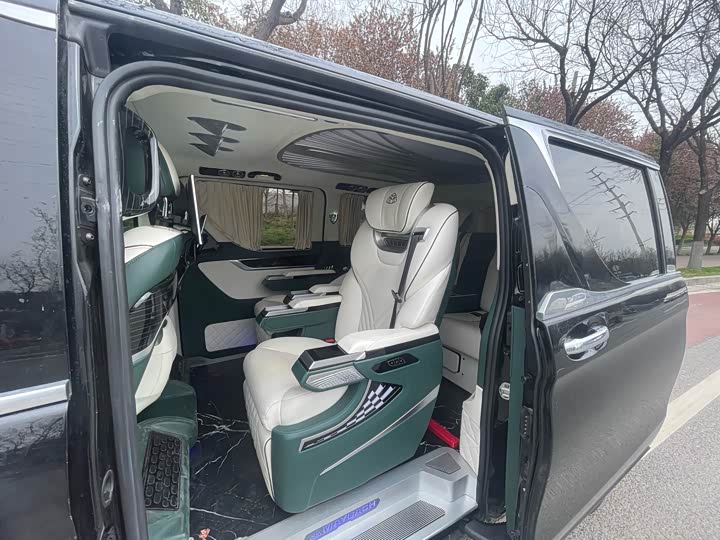 Фото 6 - Mercedes-Benz Vito