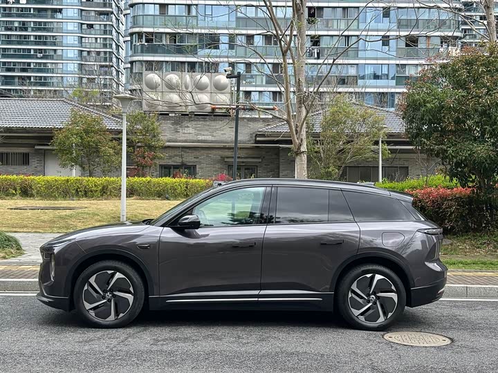 Фото 3 - Nio ES6