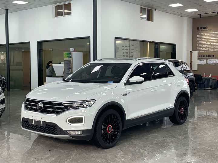 Фото 1 - Volkswagen T-Roc