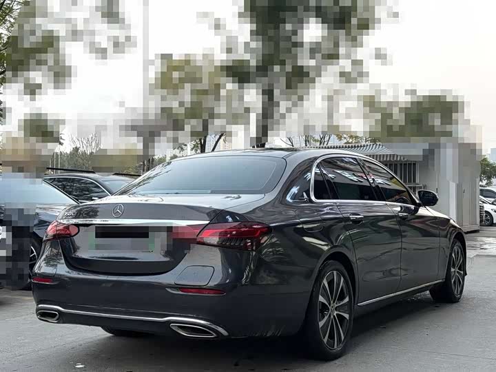 Zdjęcie 9 - Mercedes-Benz E-Class Hybrid
