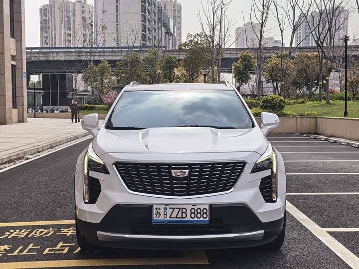 Фото 2 - Cadillac XT4