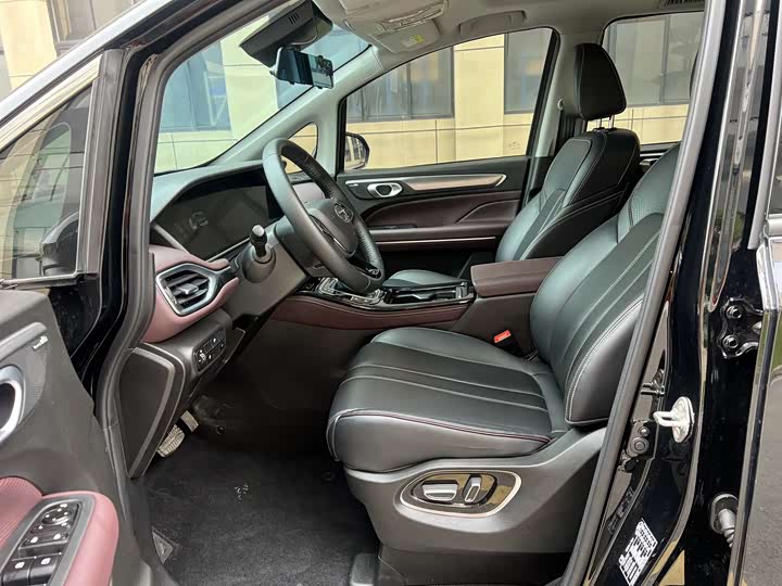 Zdjęcie 4 - GAC Trumpchi M6