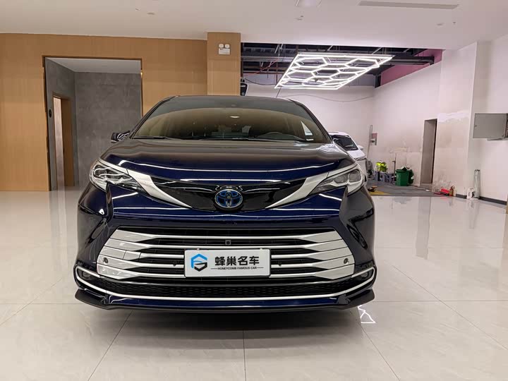 Toyota Sienna 2021 2021款 2.5L混动 铂金版