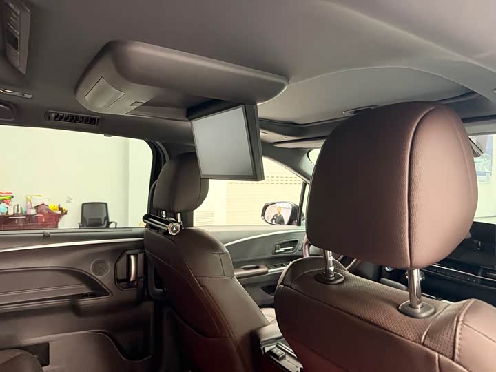 Toyota Sienna 2021 2021款 2.5L混动 铂金版