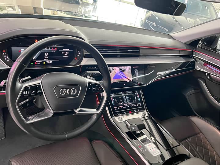 Zdjęcie 5 - Audi A8