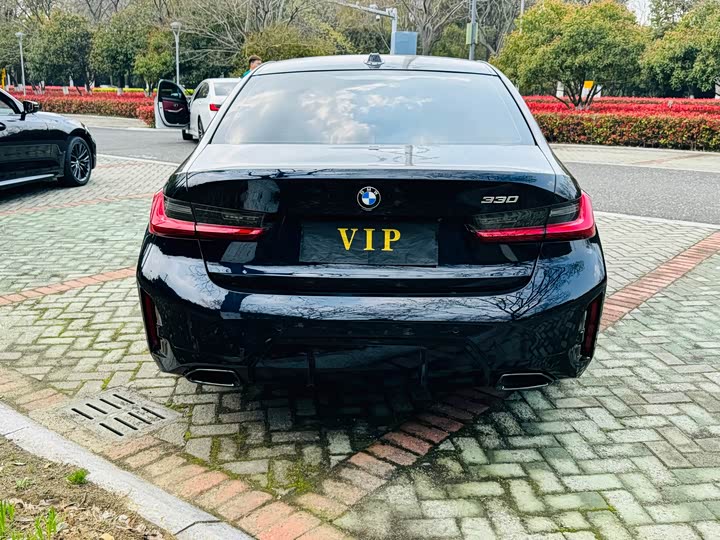 BMW 3 Series 2025 2025款 330Li M运动曜夜套装