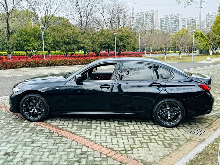 BMW 3 Series 2025 2025款 330Li M运动曜夜套装