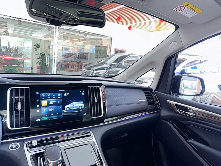 Фото 9 - GAC Trumpchi M8
