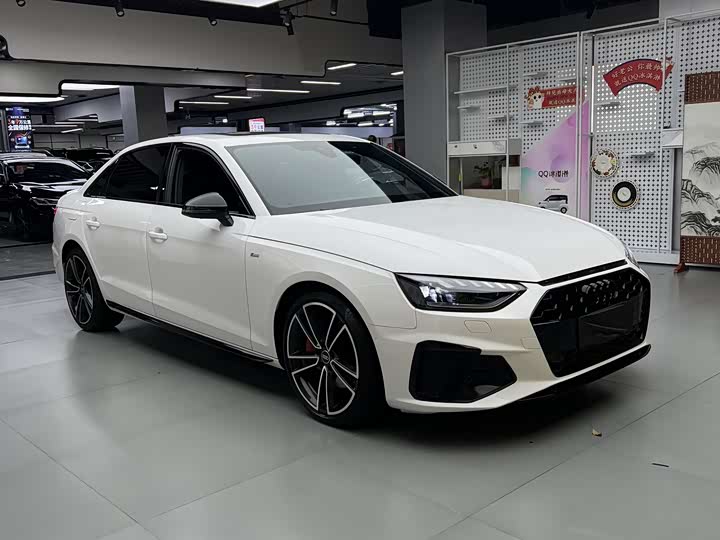 Photo 3 - Audi A4L