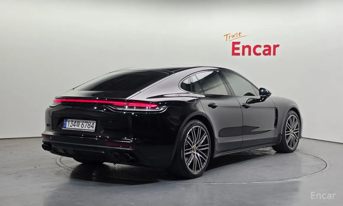 Porsche Panamera 2017 2.9 AWD Platinum Edition