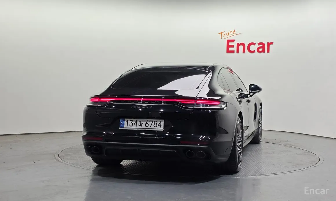 Porsche Panamera 2017 2.9 AWD Platinum Edition