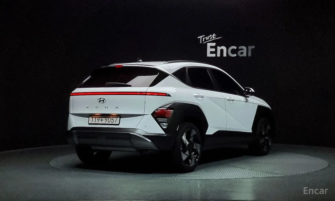 Photo 2 - Hyundai Kona