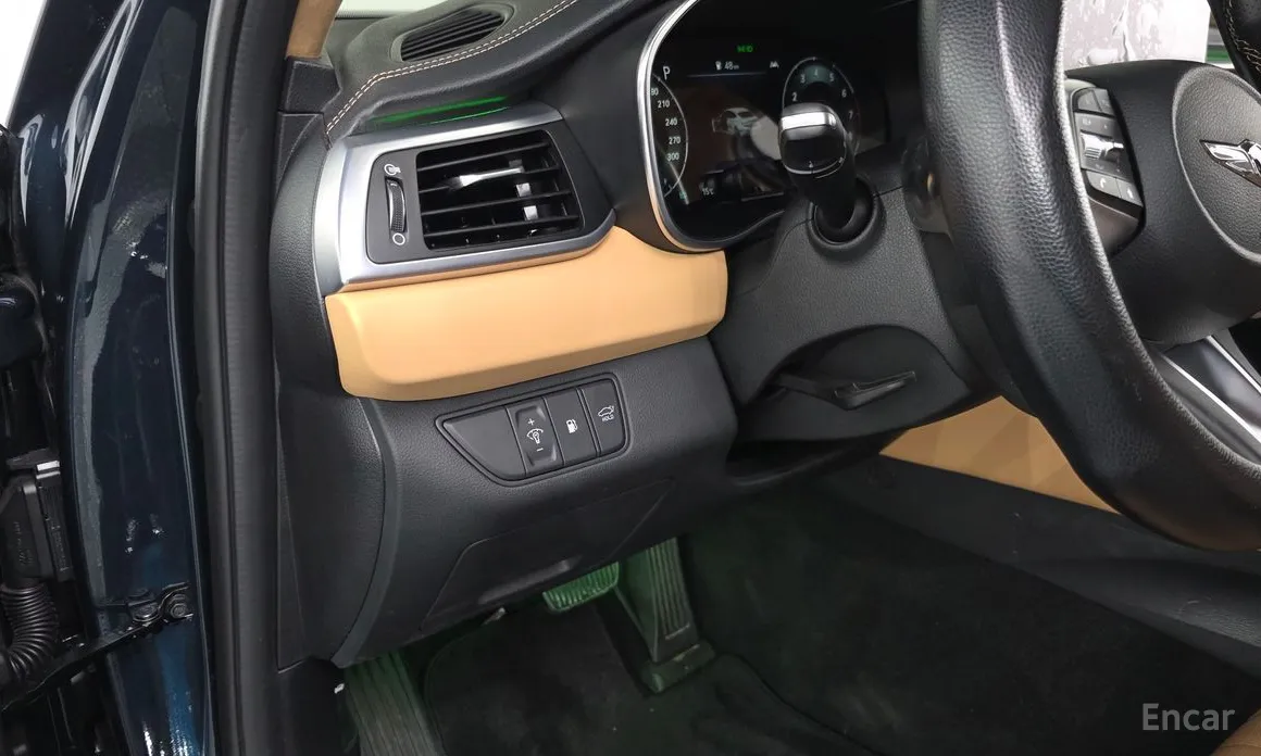 Photo 13 - Genesis G70