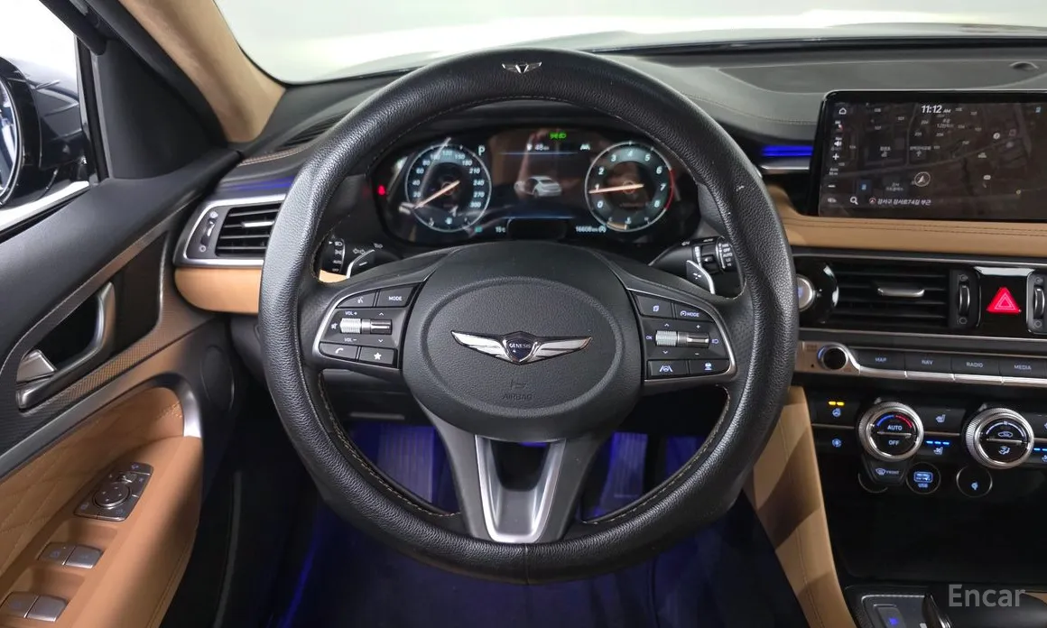 Photo 14 - Genesis G70