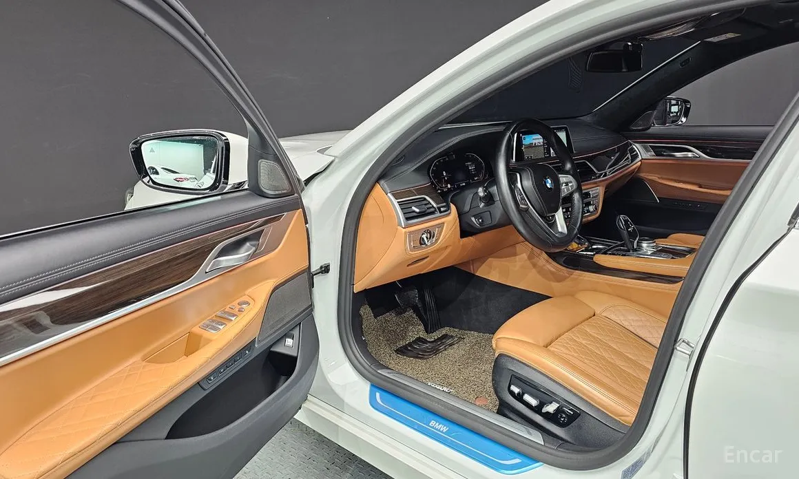 BMW 7 Series 2015 740Li xDrive Design Pure Excellence