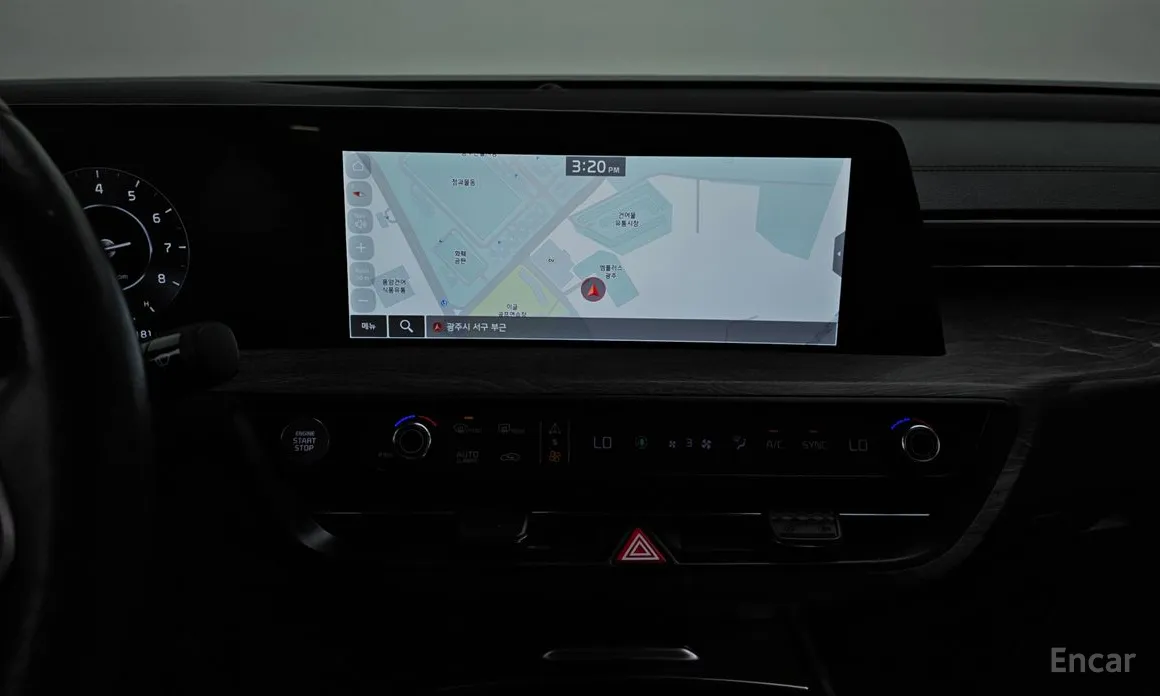 Photo 15 - Kia K8