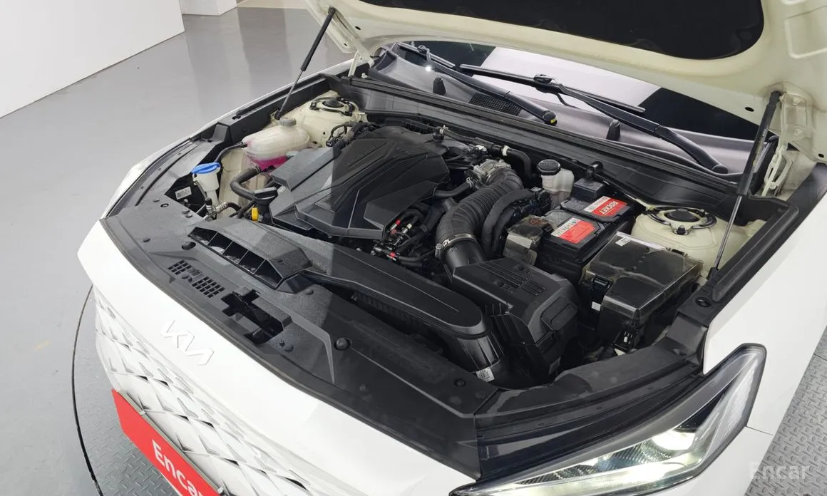 Photo 6 - Kia K8