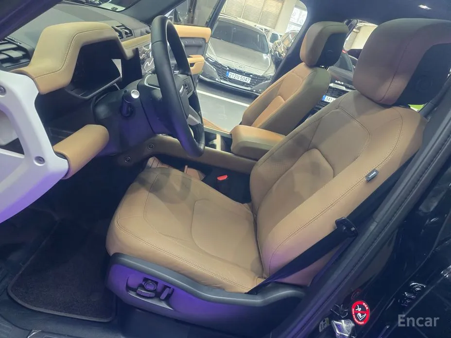 Land Rover Defender 2020 110 P300 X-Dynamic SE