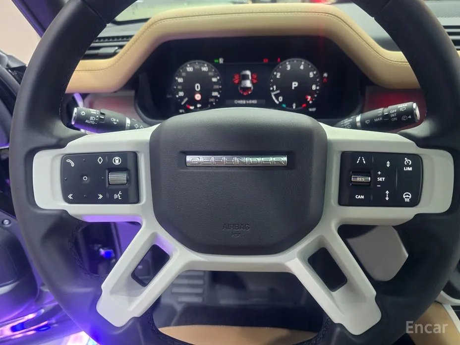 Land Rover Defender 2020 110 P300 X-Dynamic SE