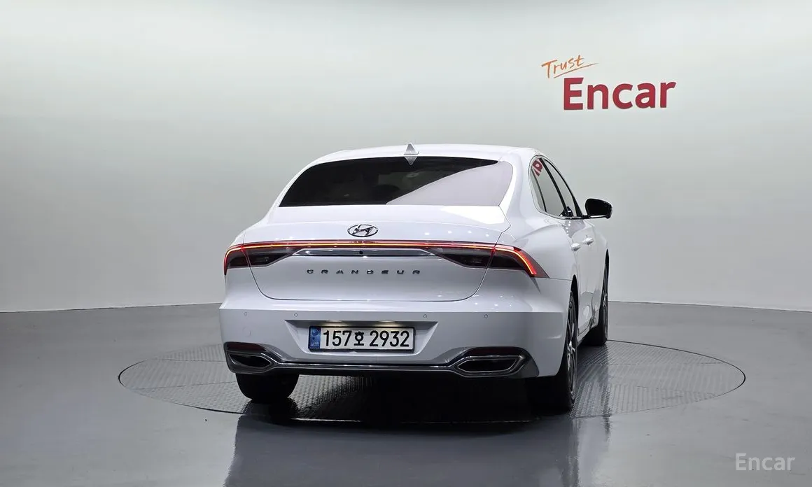 Фото 4 - Hyundai Grandeur