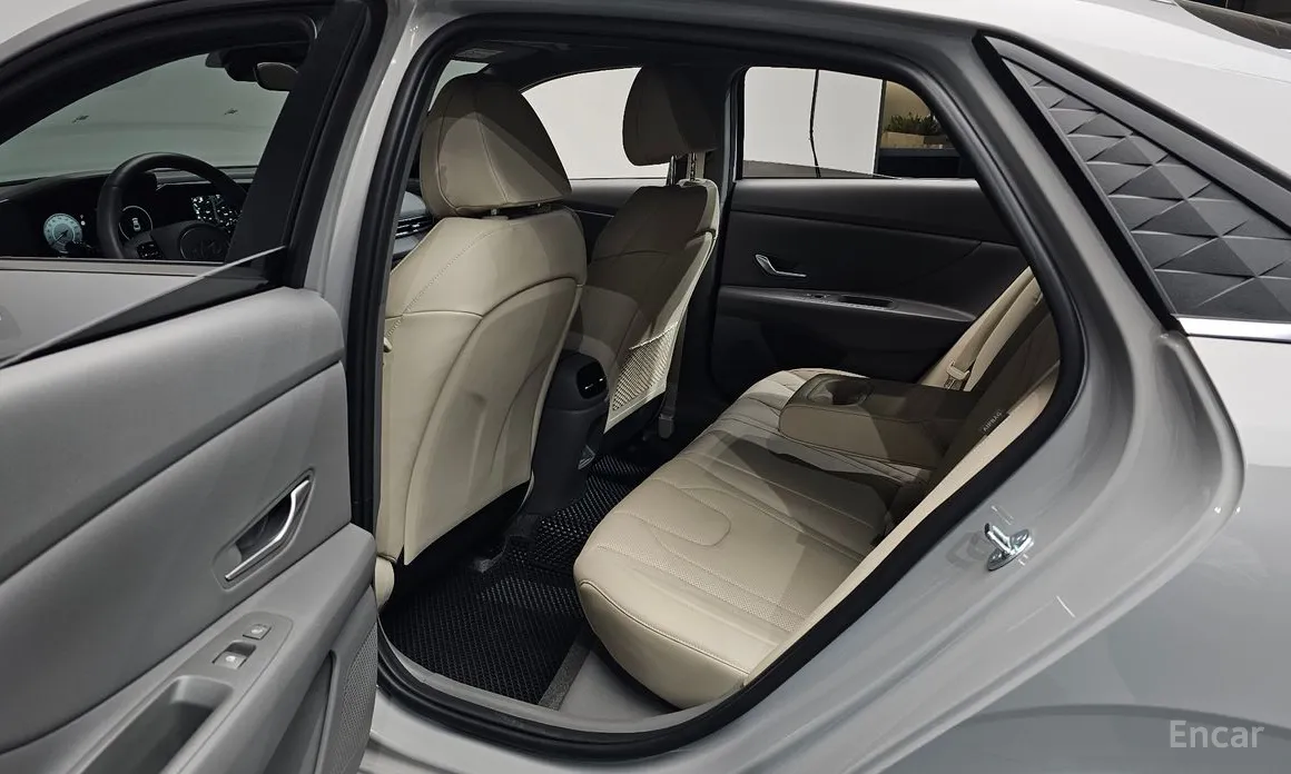 Hyundai Avante 2023 1.6