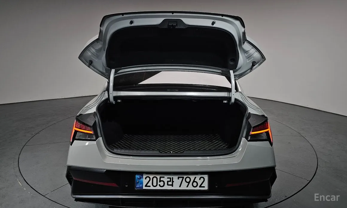 Hyundai Avante 2023 1.6