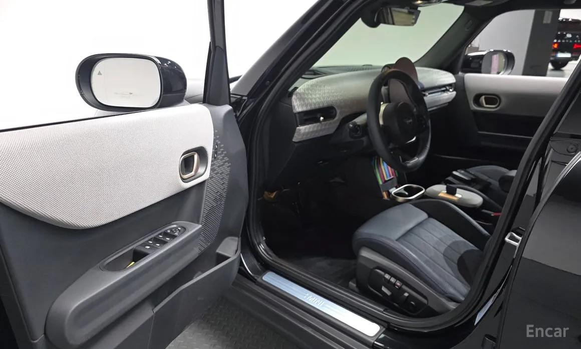 Mini Cooper 2024 5 Door Favoured