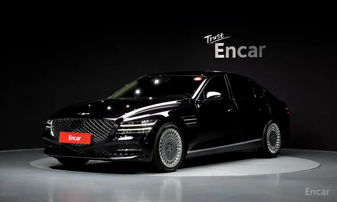 Фото 1 - Genesis G80