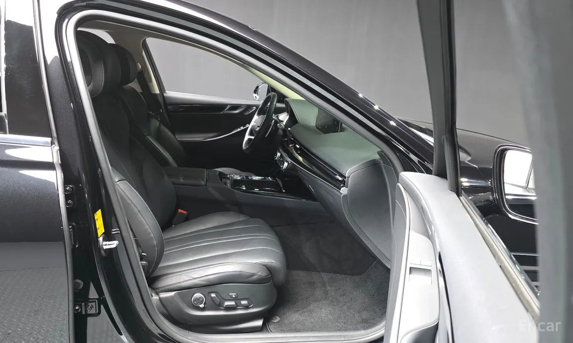 Фото 11 - Genesis G80
