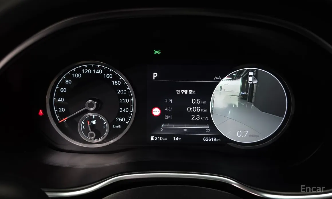 Фото 8 - Genesis G80