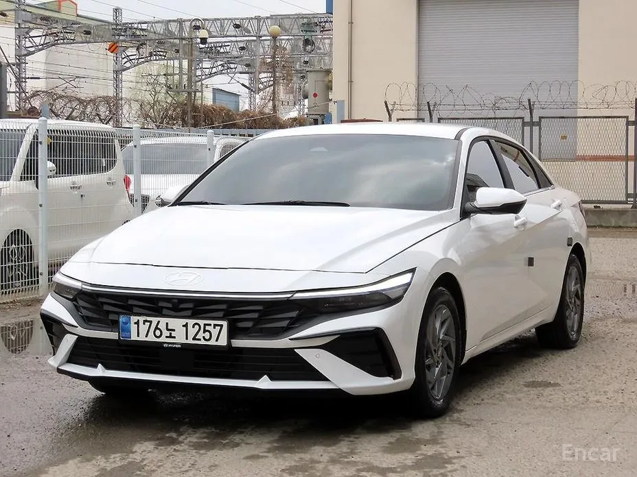Hyundai Avante 2023 1.6