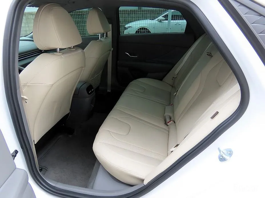 Hyundai Avante 2023 1.6