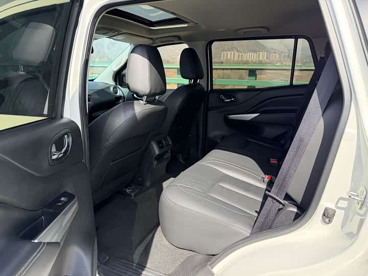Nissan Terra 2020 2020款 2.5L XV 4WD 自动四驱旗舰版