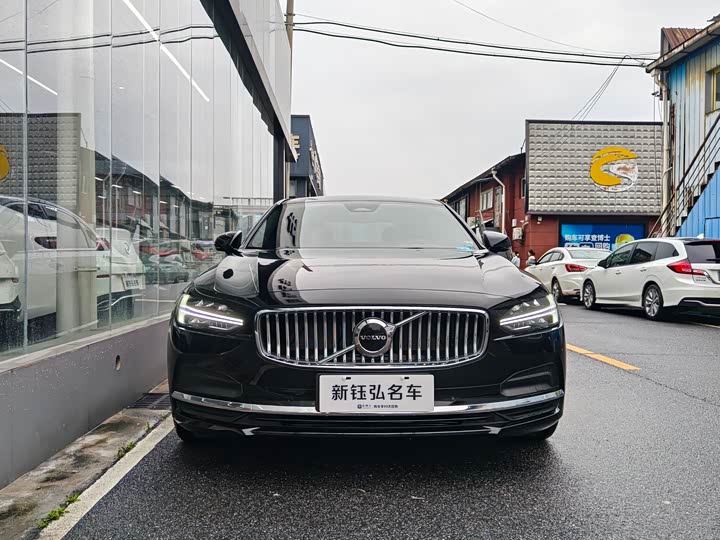 Volvo S90 2025 2025款 B5 智逸豪华版
