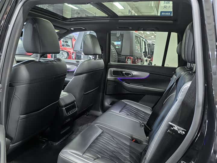 GAC Trumpchi GS8 2024 2024款 领航系列 2.0TGDI 两驱豪华智联版 7座