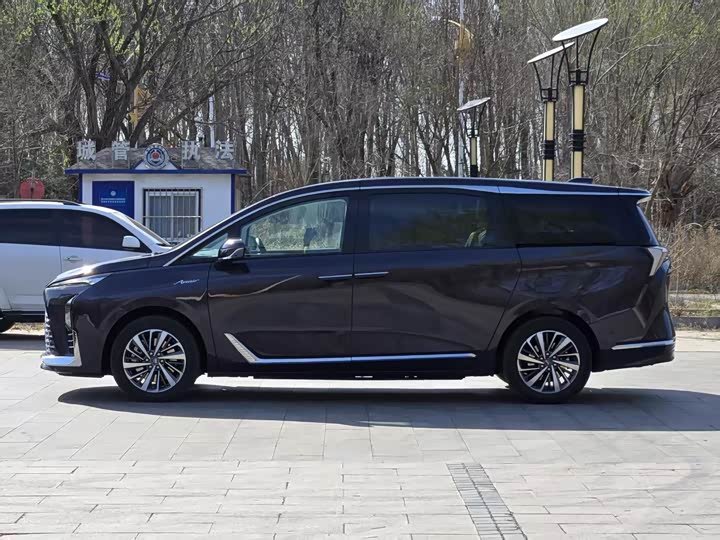 2026 Buick GL8 Hybrid