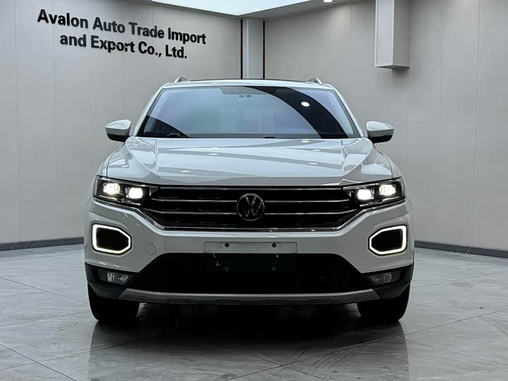 Фото 2 - Volkswagen T-Roc