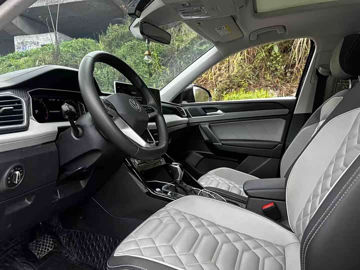 Volkswagen Tayron 2024 2024款 330TSI 两驱豪华Plus进阶版