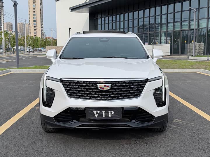 2024 Cadillac XT4