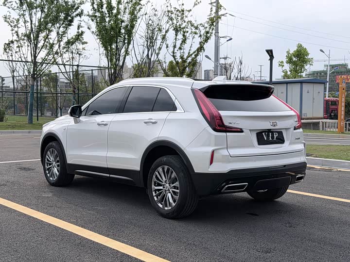 2024 Cadillac XT4